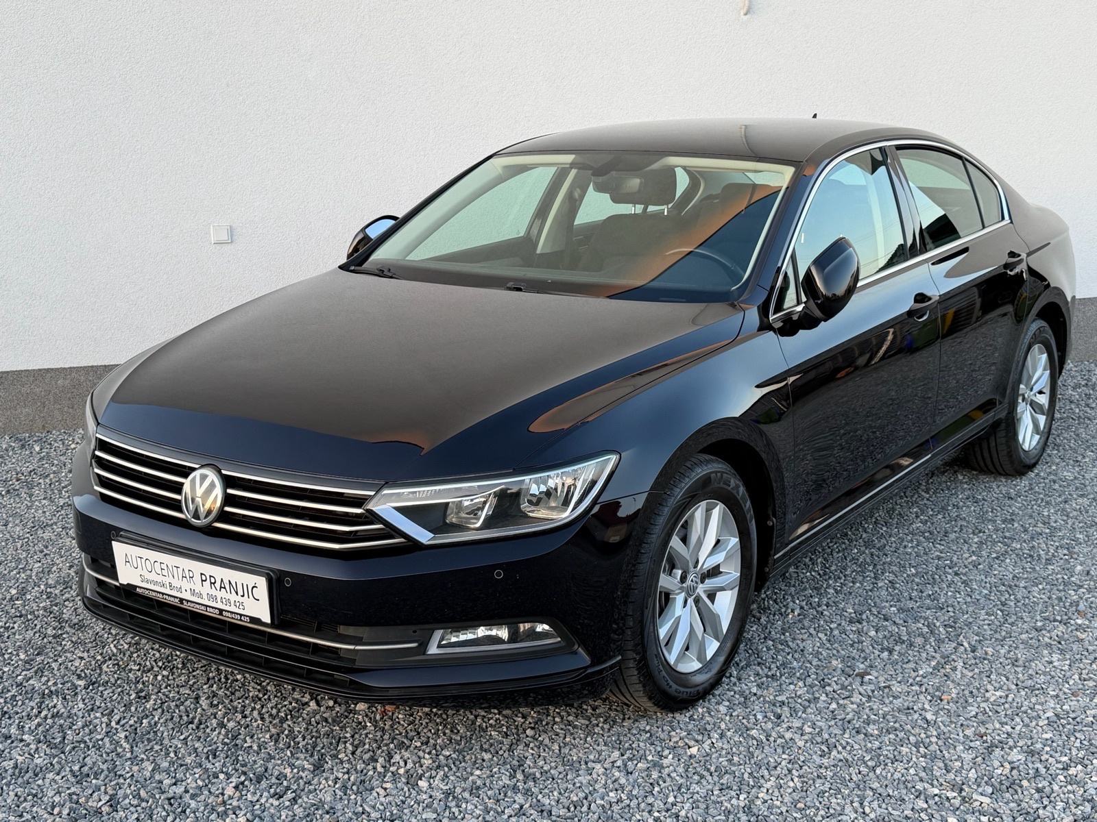 VW Passat 1,6 TDI kamera navigacija veliki servis, fotografija 20