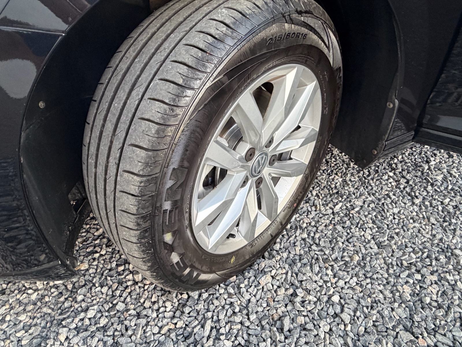 VW Passat 1,6 TDI kamera navigacija veliki servis, fotografija 17