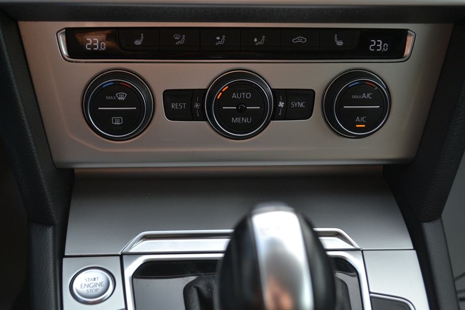 VW Passat 1,6 TDI *** LEASING 1-6 god *** VELIKI SERVIS*** MATRIX ***, fotografija 10