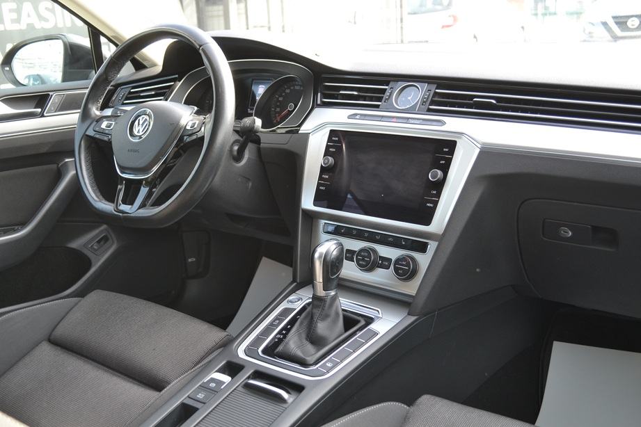 VW Passat 1,6 TDI *** LEASING 1-6 god *** VELIKI SERVIS*** MATRIX ***, fotografija 7