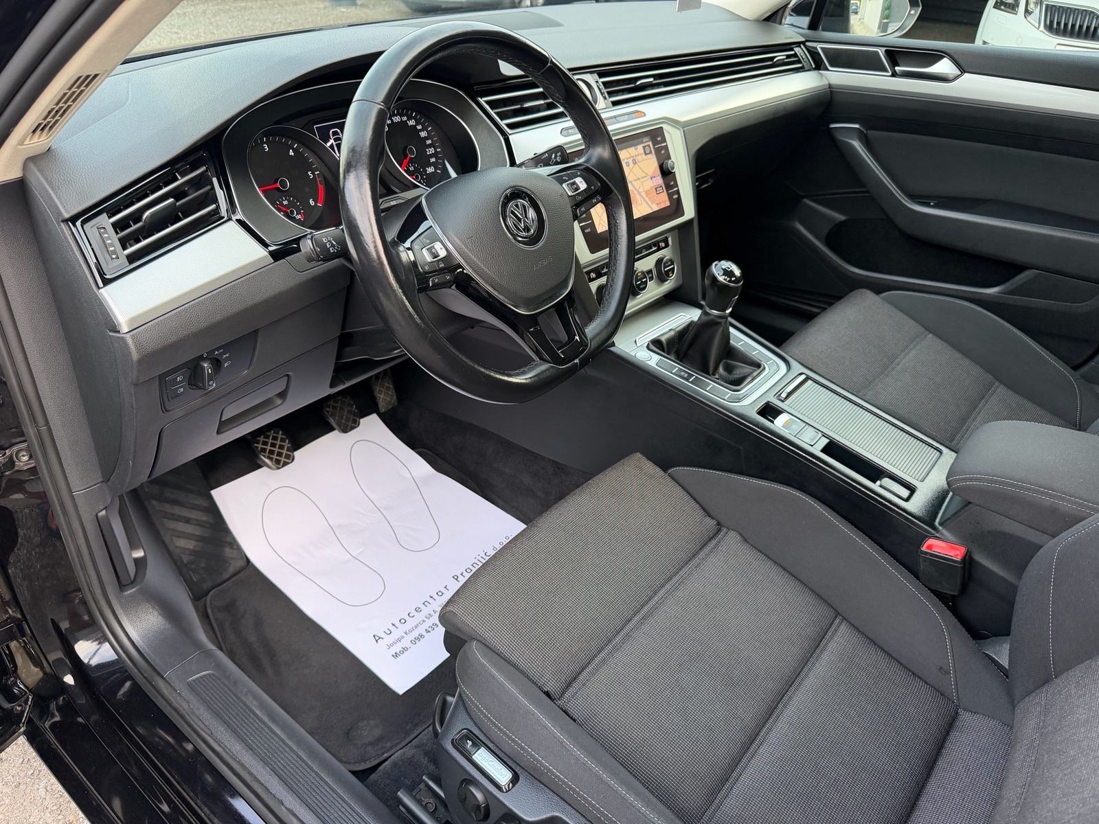 VW Passat 1,6 TDI nivagacija tempomat 124500km, fotografija 10