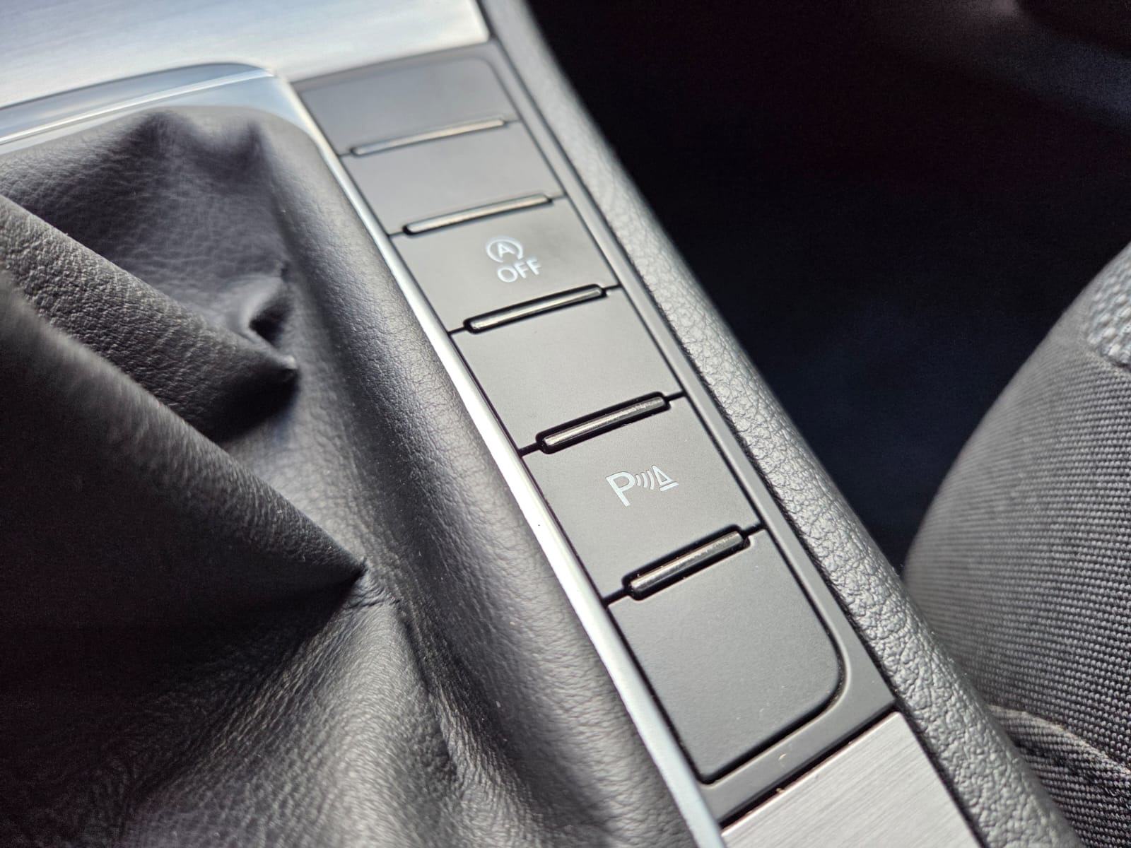 VW PASSAT 1,6 TDI PRVI VLASNIK 171,000 KM TOP STANJE CIJENA 8,800€!!!, fotografija 19