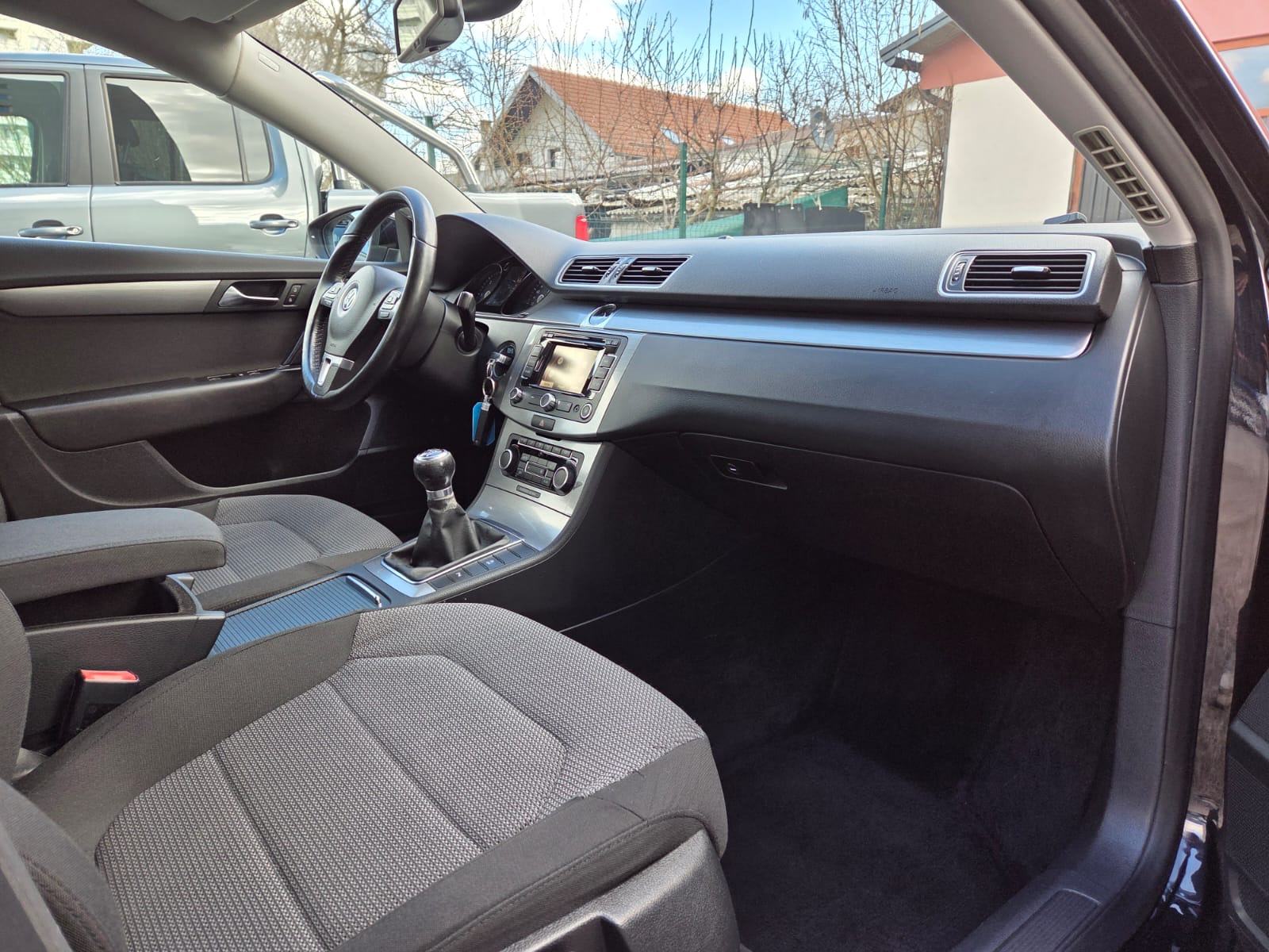VW PASSAT 1,6 TDI PRVI VLASNIK 171,000 KM TOP STANJE CIJENA 8,800€!!!, fotografija 12
