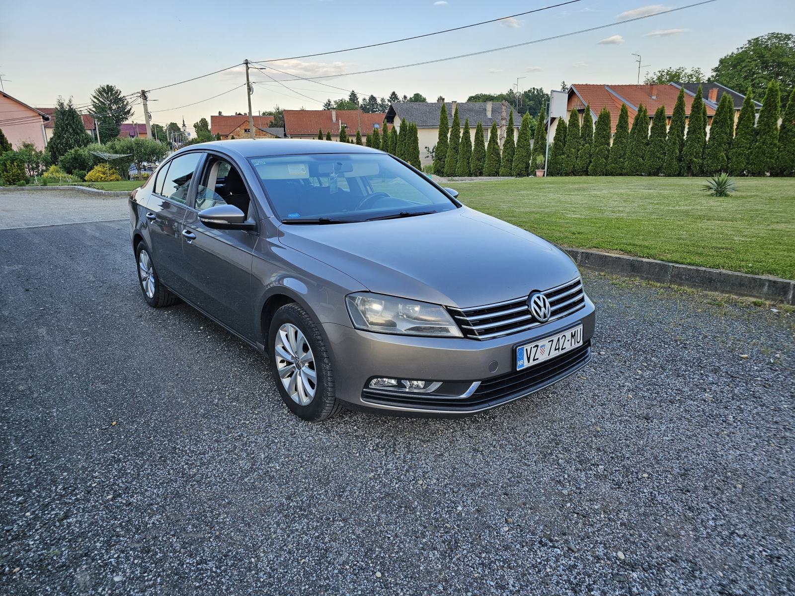 VW Passat 1,6 TDI NOVOREGISTRIRAN, pogled izvana - slika 4