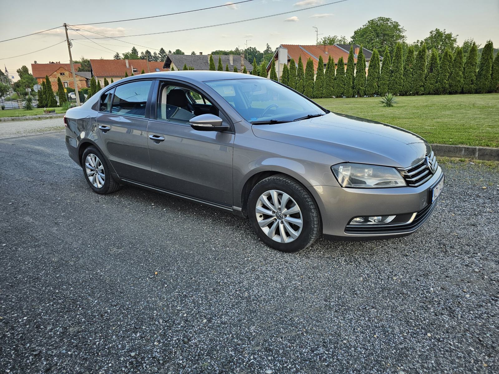 VW Passat 1,6 TDI NOVOREGISTRIRAN, pogled izvana - slika 5