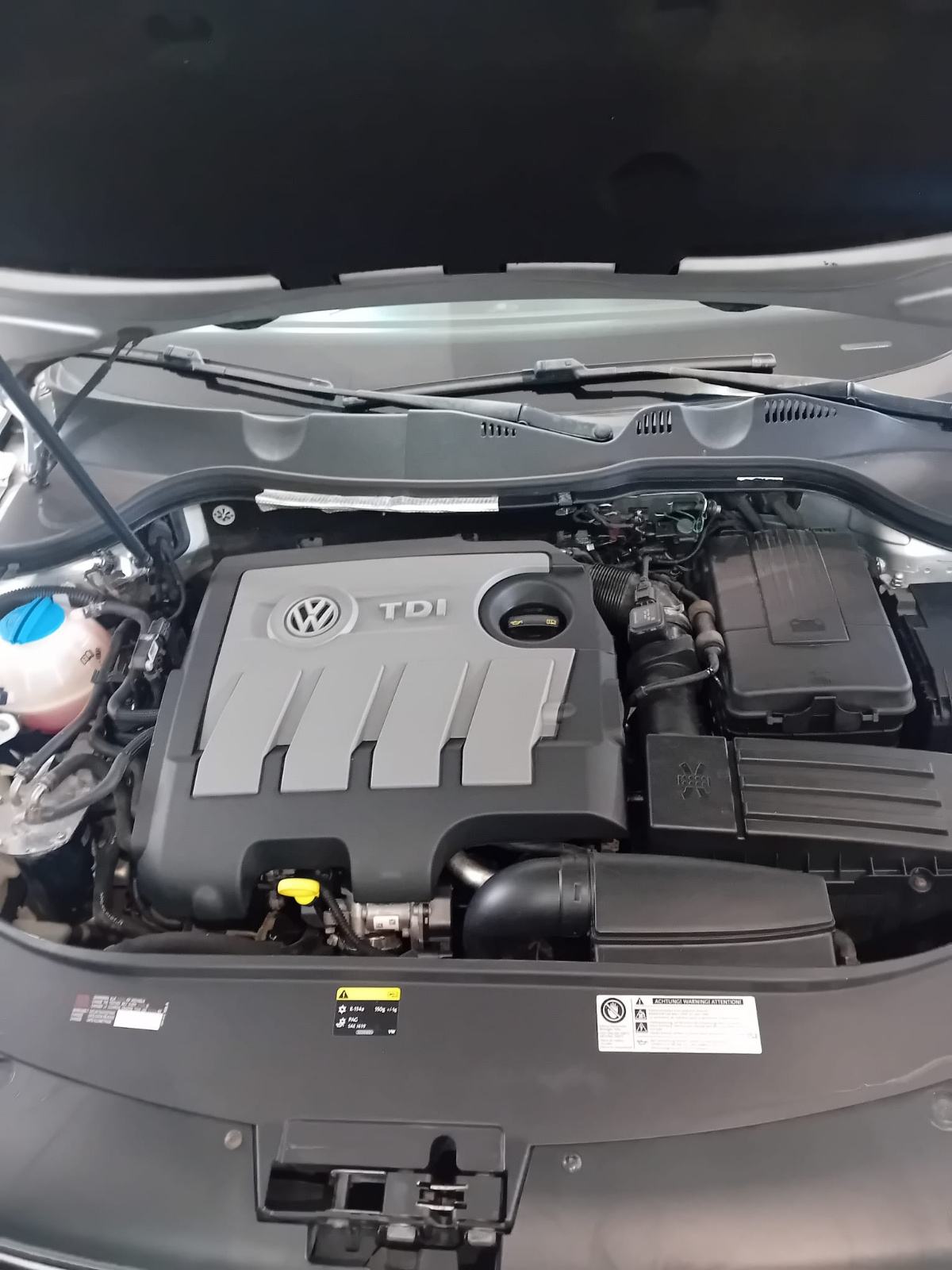 VW Passat 1,6 TDI Highline, broj mobitela 098 173 0153, fotografija 5