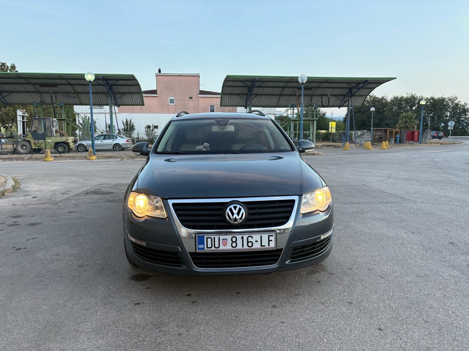 VW Passat HIGHLINE reg. do 07/27, fotografija 1