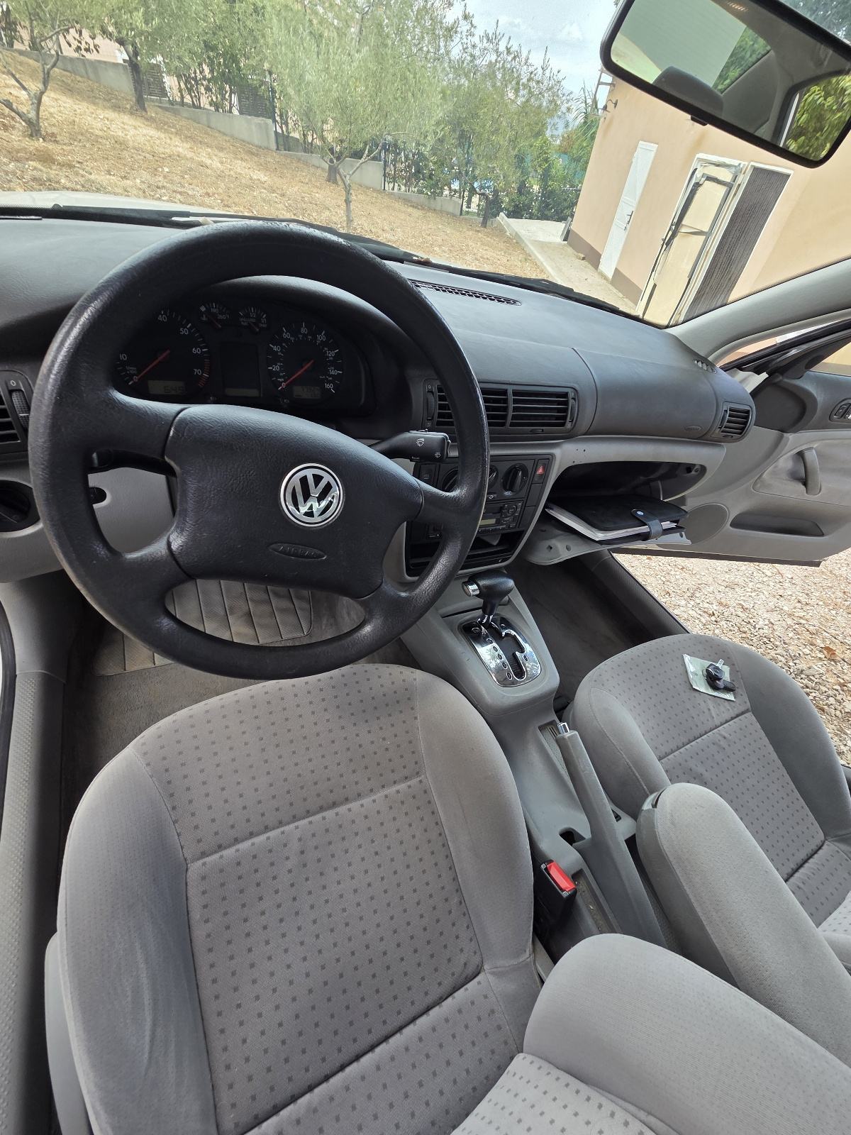 VW Passat 1,8 automatik, fotografija 7