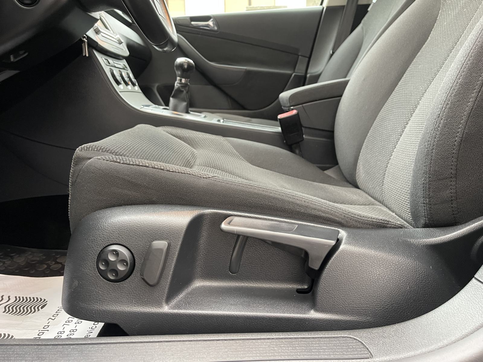 VW PASSAT 1,9 TDI •• KAO NOVI, KUPLJEN U HRVATSKOJ, DIGITALNA KLIMA ••, fotografija 14