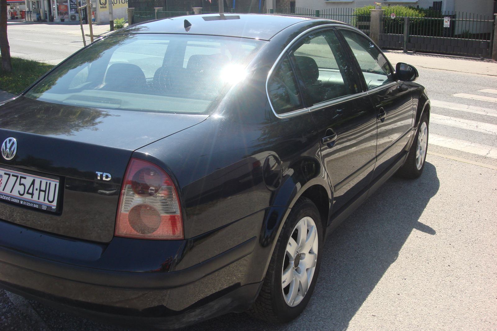 VW PASSAT 1,9 TDI****REGISTRIRAN*****FULL OPREMA******POVOLJNO********, fotografija 4