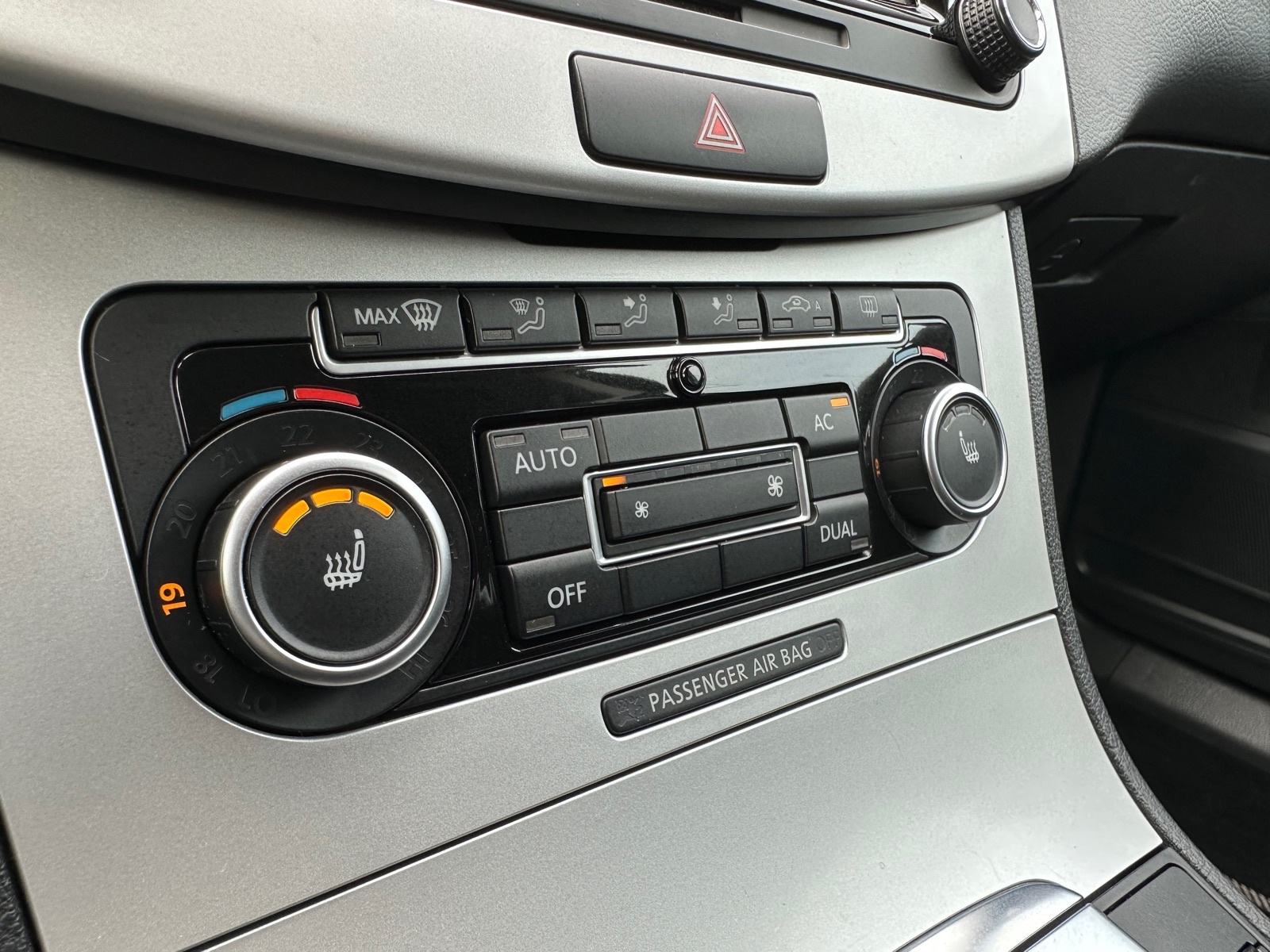 VW PASSAT 2.0 TDI,103 KW,SERVISNA,NAVI,TEMP,REG 1 GOD… 11.000€, fotografija 12