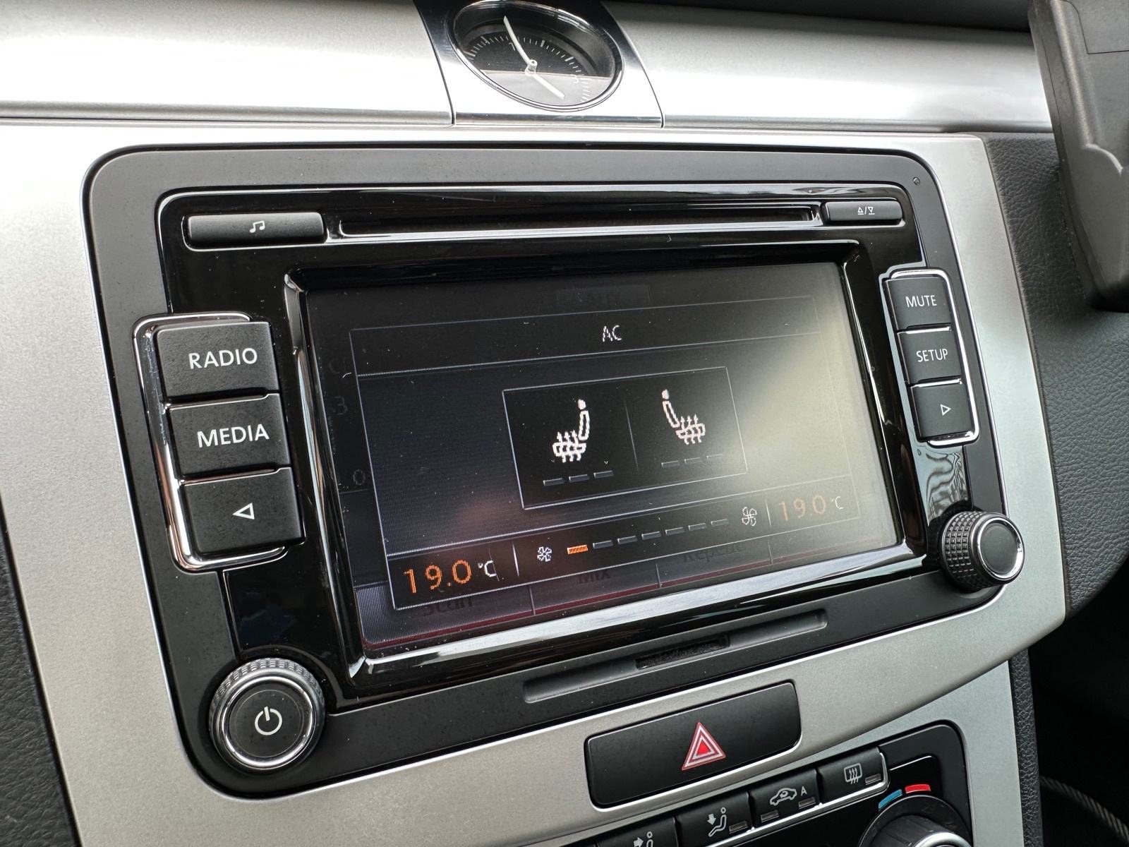 VW PASSAT 2.0 TDI,103 KW,SERVISNA,NAVI,TEMP,REG 1 GOD… 11.000€, fotografija 18