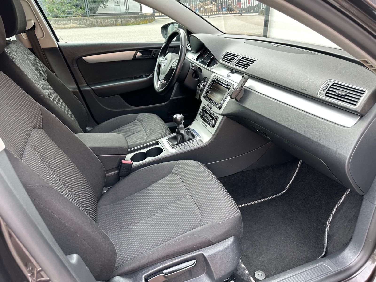 VW PASSAT 2.0 TDI,103 KW,SERVISNA,NAVI,TEMP,REG 1 GOD… 11.000€, fotografija 8