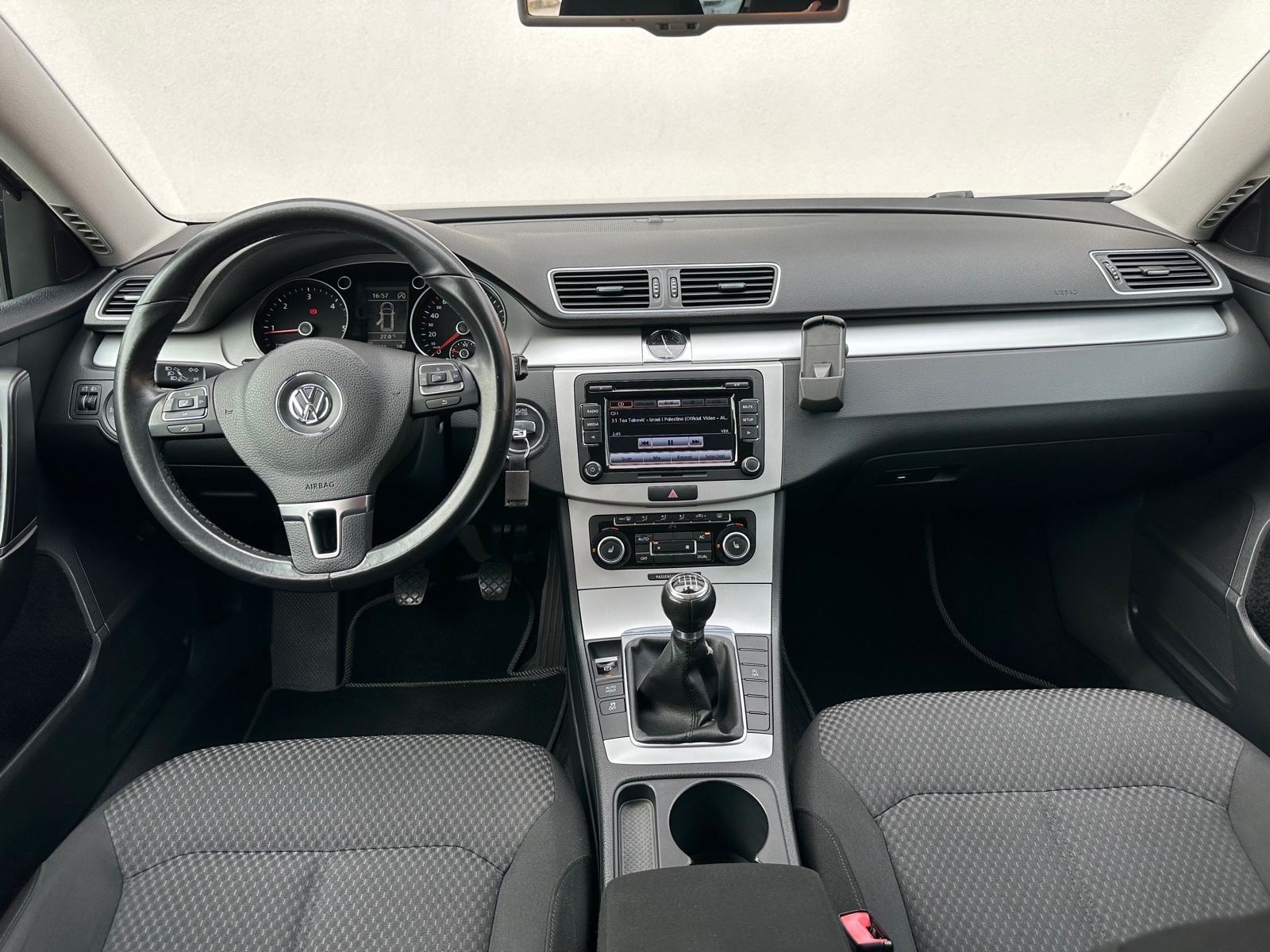 VW PASSAT 2.0 TDI,103 KW,SERVISNA,NAVI,TEMP,REG 1 GOD… 11.000€, fotografija 9