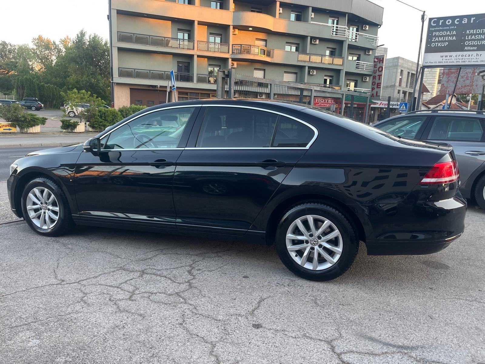 VW Passat 2,0 TDI 150 KS DSG Automatik ComfortLine 1VL Nije uvoz Jam1G, fotografija 4