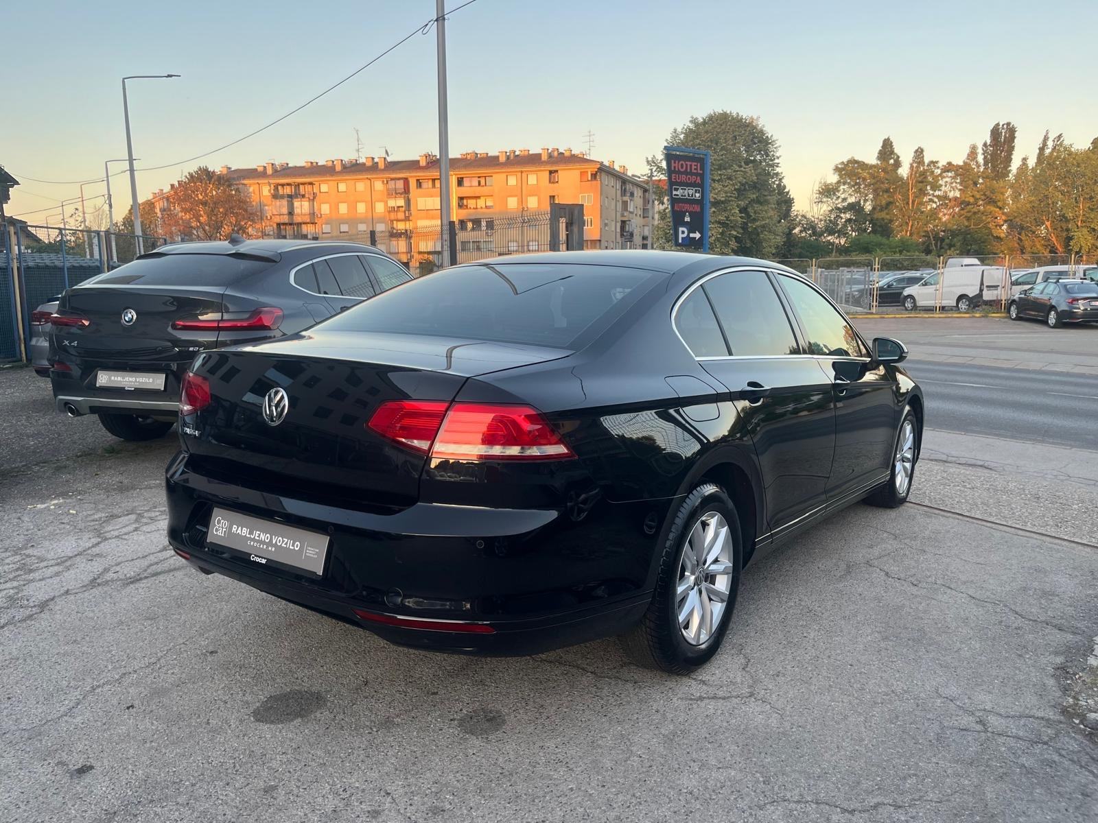 VW Passat 2,0 TDI 150 KS DSG Automatik ComfortLine 1VL Nije uvoz Jam1G, fotografija 7