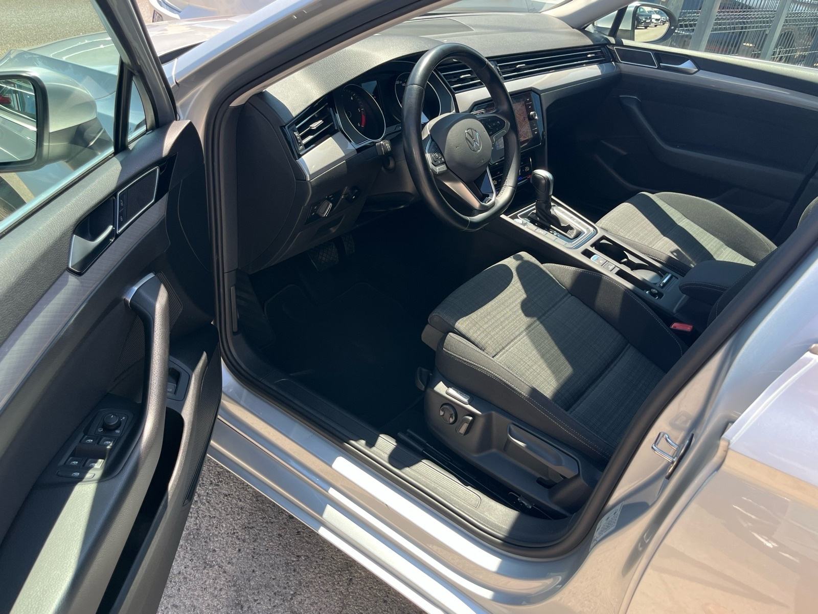 VW Passat 2,0 TDI 150 KS DSG F-1 NAVI,LED 1.VL Jamstvo 1G, fotografija 9