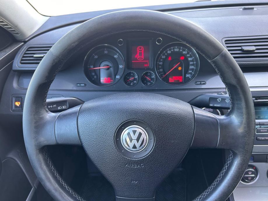 VW Passat 2,0 TDI 2005.,VELIKI SERVIS, *** AKCIJA 2200 € ***, fotografija 13