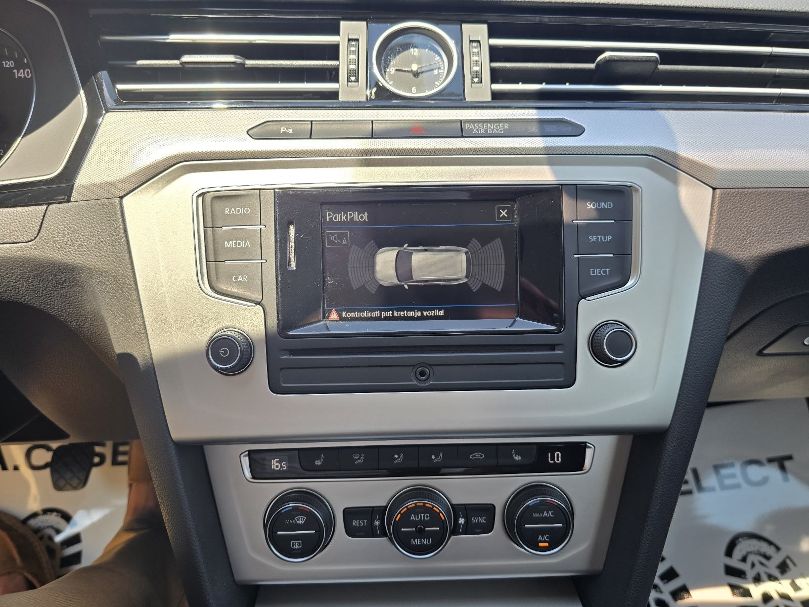 VW Passat 2.0 TDI - 2016 - 120000km - SERVISNA - GARANCIJA - REG1GOD, fotografija 14