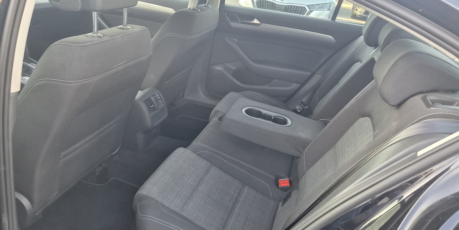 VW Passat 2,0 TDI 2022 god.SAMO 60 TKM 110 KW DSG HR VOZILO U PDV-u, fotografija 16