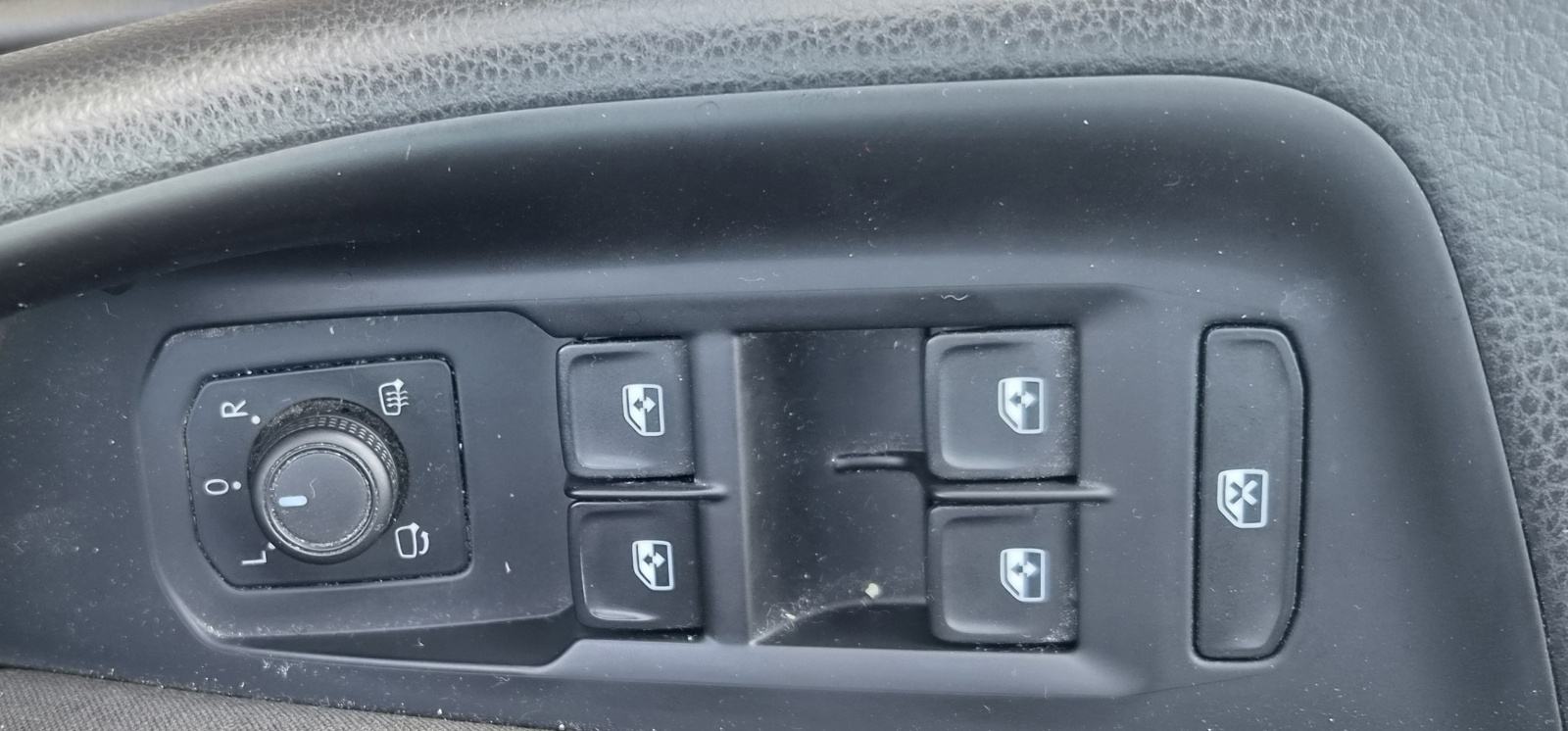 VW Passat 2,0 TDI 2022 god.SAMO 60 TKM 110 KW DSG HR VOZILO U PDV-u, fotografija 18