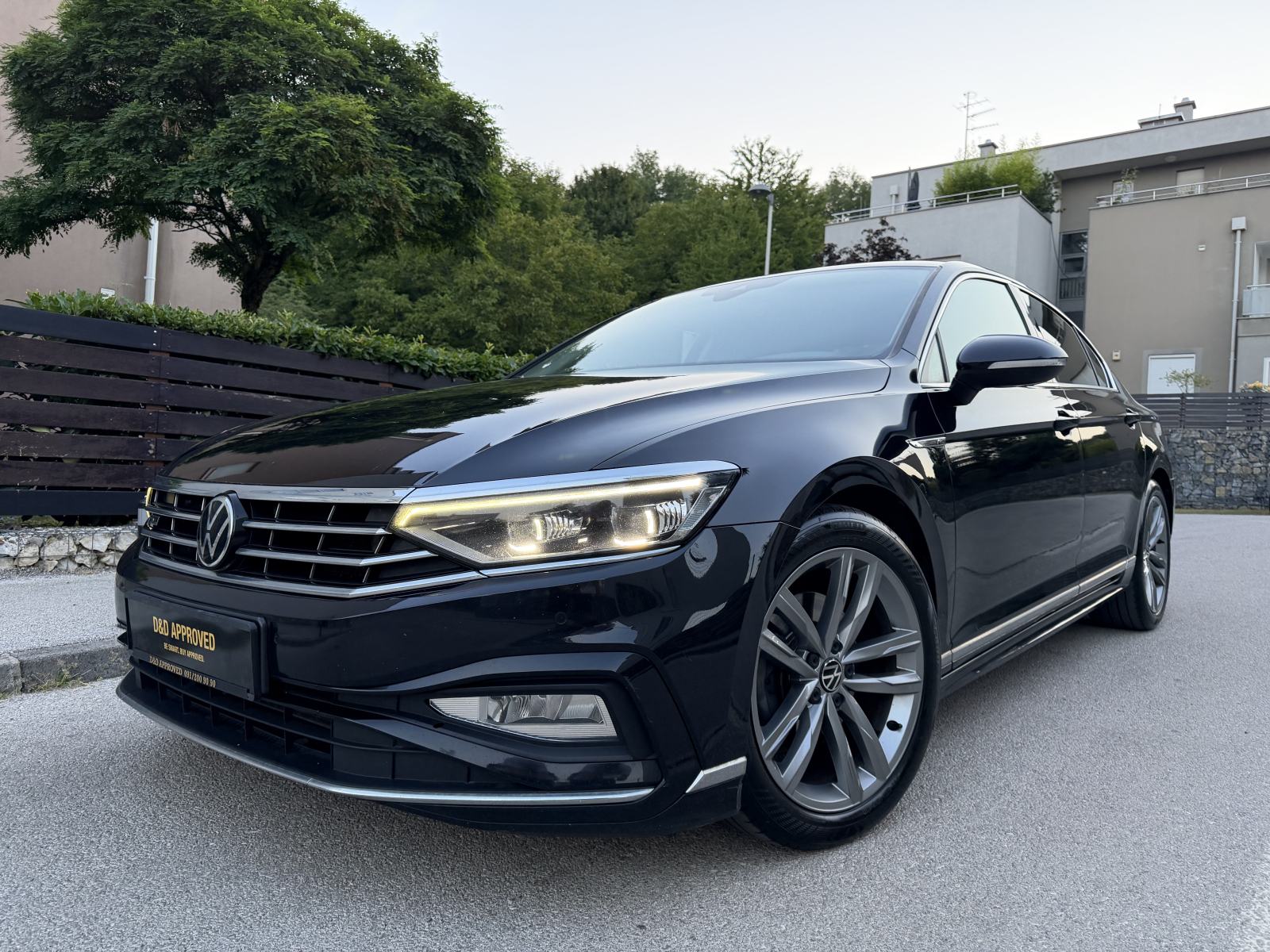 VW Passat 2,0 TDI automatik, 200ks R-LINE FULL PAKET OPREME,OČUVAN, fotografija 4