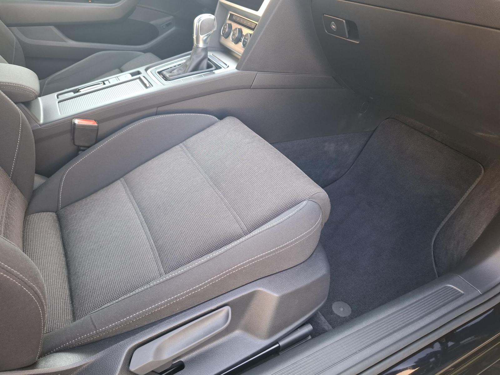 VW Passat 2,0 TDI BMT Connect, DSG 7, 2018.g., drugi vl. , reg. 07/27, fotografija 13