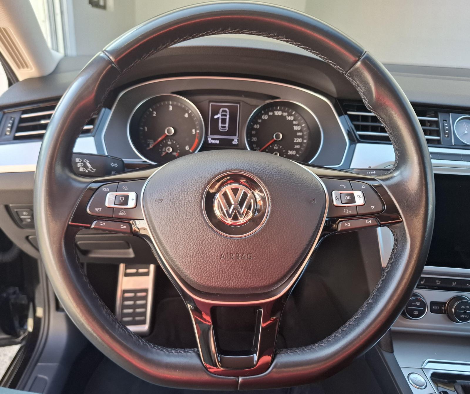 VW Passat 2,0 TDI BMT Connect, DSG 7, 2018.g., drugi vl. , reg. 07/27, fotografija 10