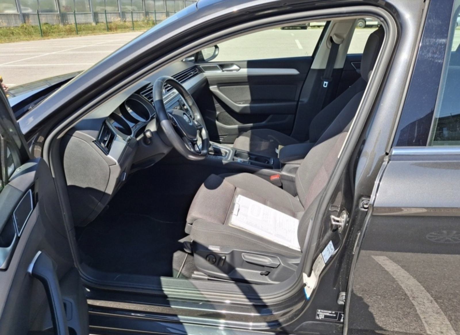 VW Passat 2,0 TDI aut. HR VOZILO 1VL. KAO NOVO, fotografija 6