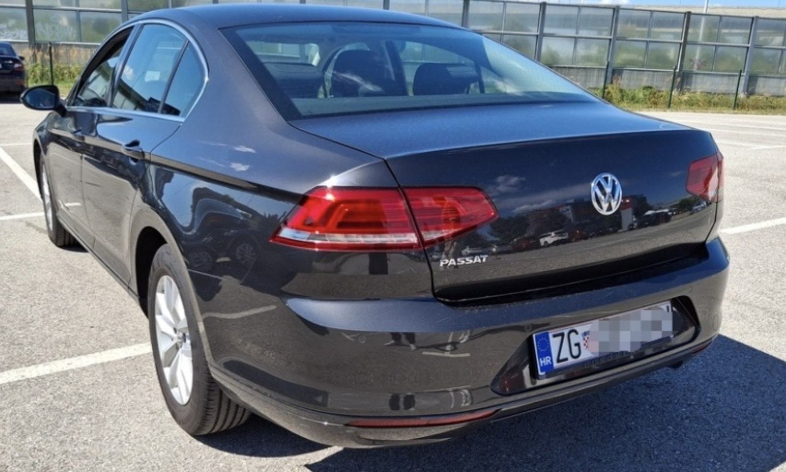 VW Passat 2,0 TDI aut. HR VOZILO 1VL. KAO NOVO, fotografija 4