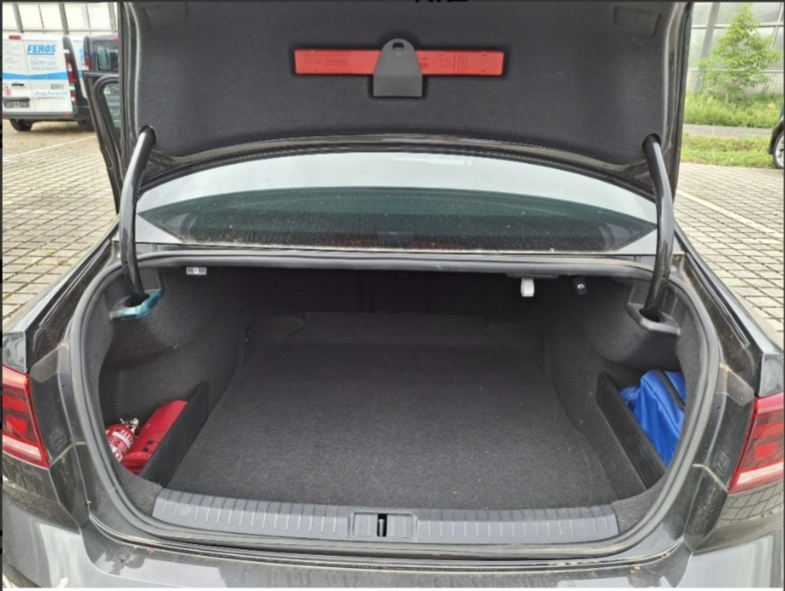 VW Passat 2,0 TDI aut. Highline-Elegance Hr Vozilo 2022, fotografija 5