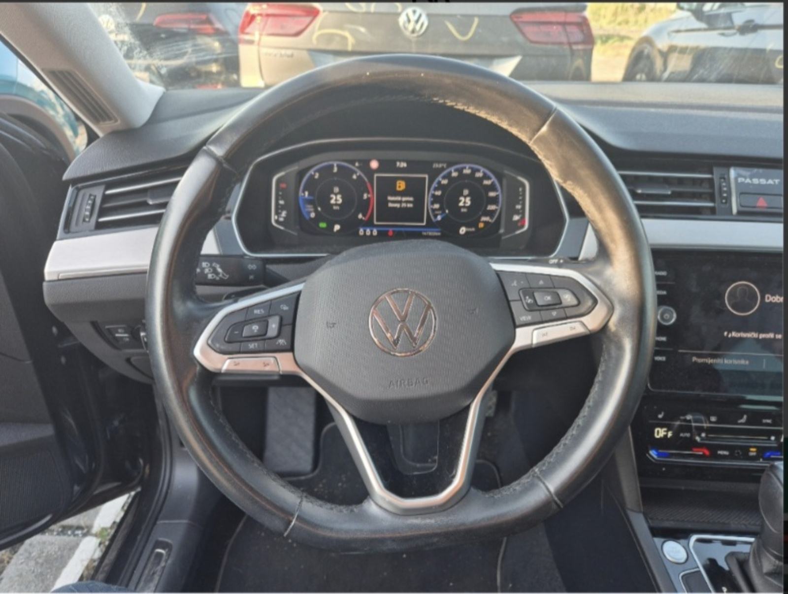 VW Passat 2,0 TDI aut. Highline-Elegance Hr Vozilo 2022, fotografija 16