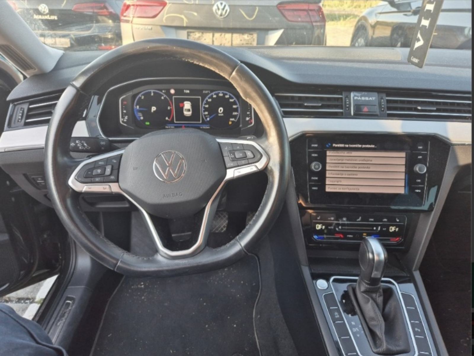 VW Passat 2,0 TDI aut. Highline-Elegance Hr Vozilo 2022, fotografija 17