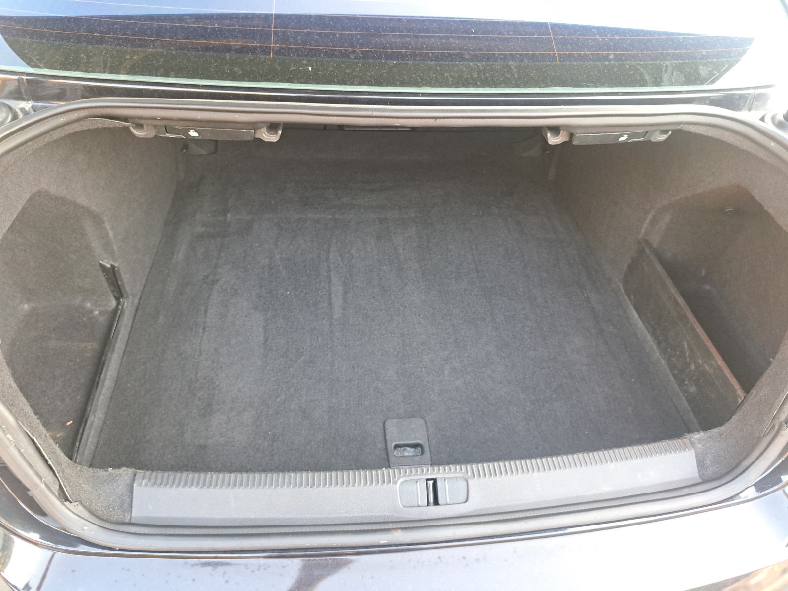 VW Passat 2,0 TDI Dsg bluemotion, fotografija 4