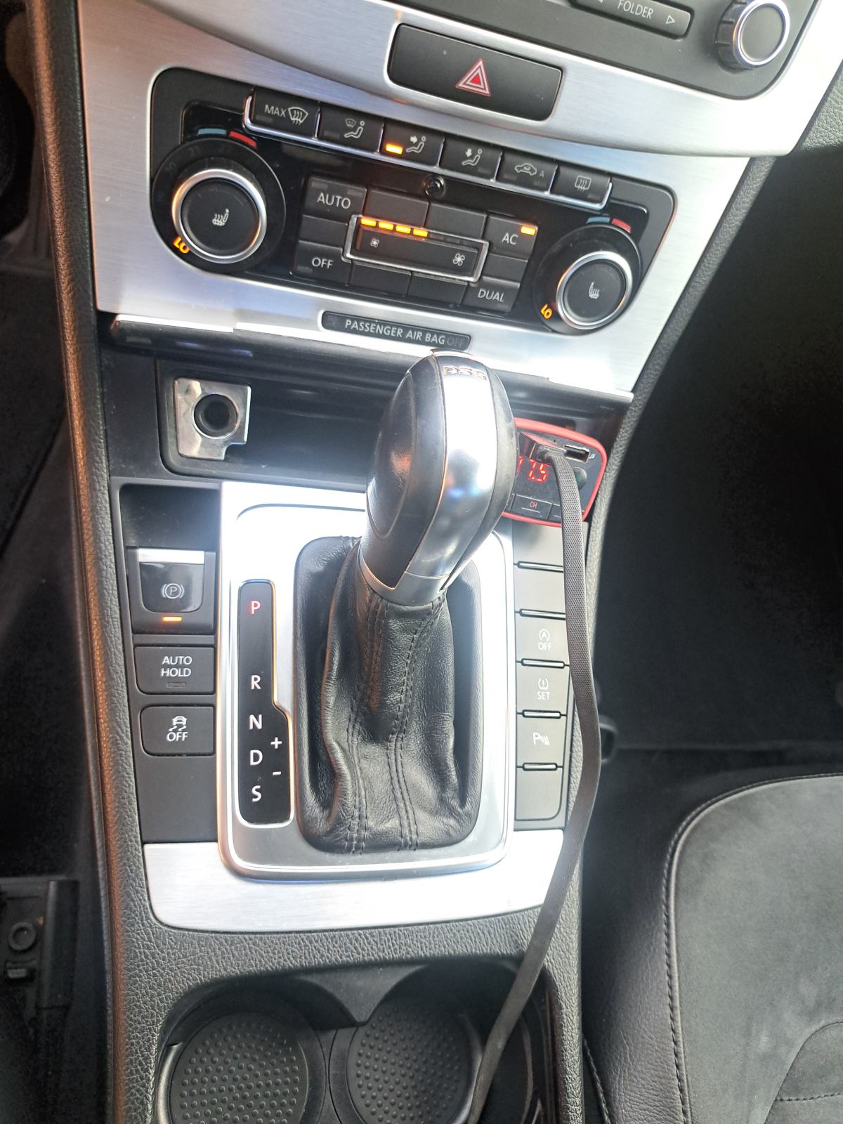 VW Passat 2,0 TDI Dsg bluemotion, fotografija 9