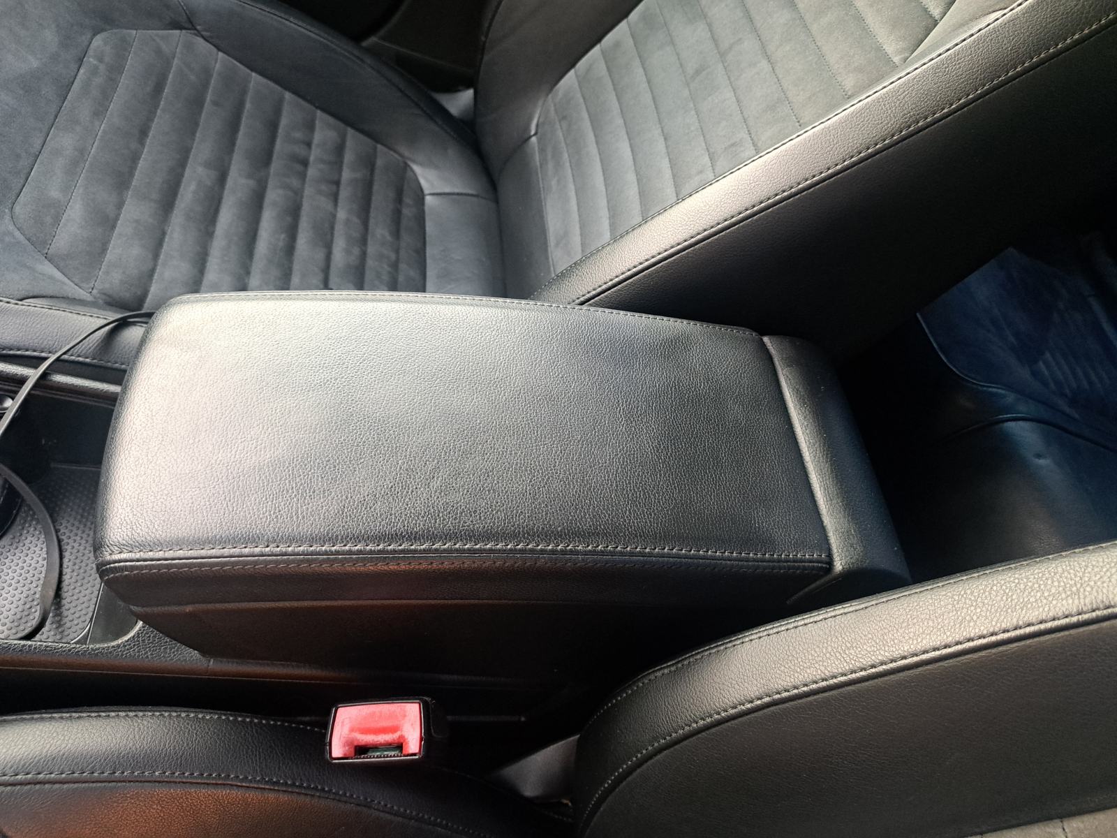 VW Passat 2,0 TDI Dsg bluemotion, fotografija 15