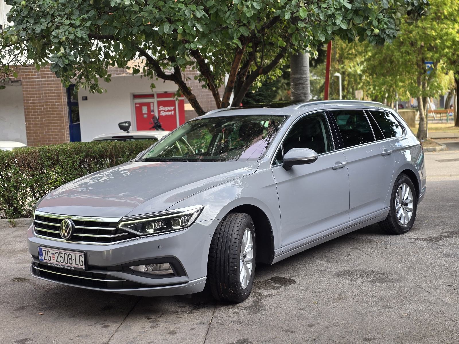 VW Passat 2,0 TDI automatik, fotografija 2