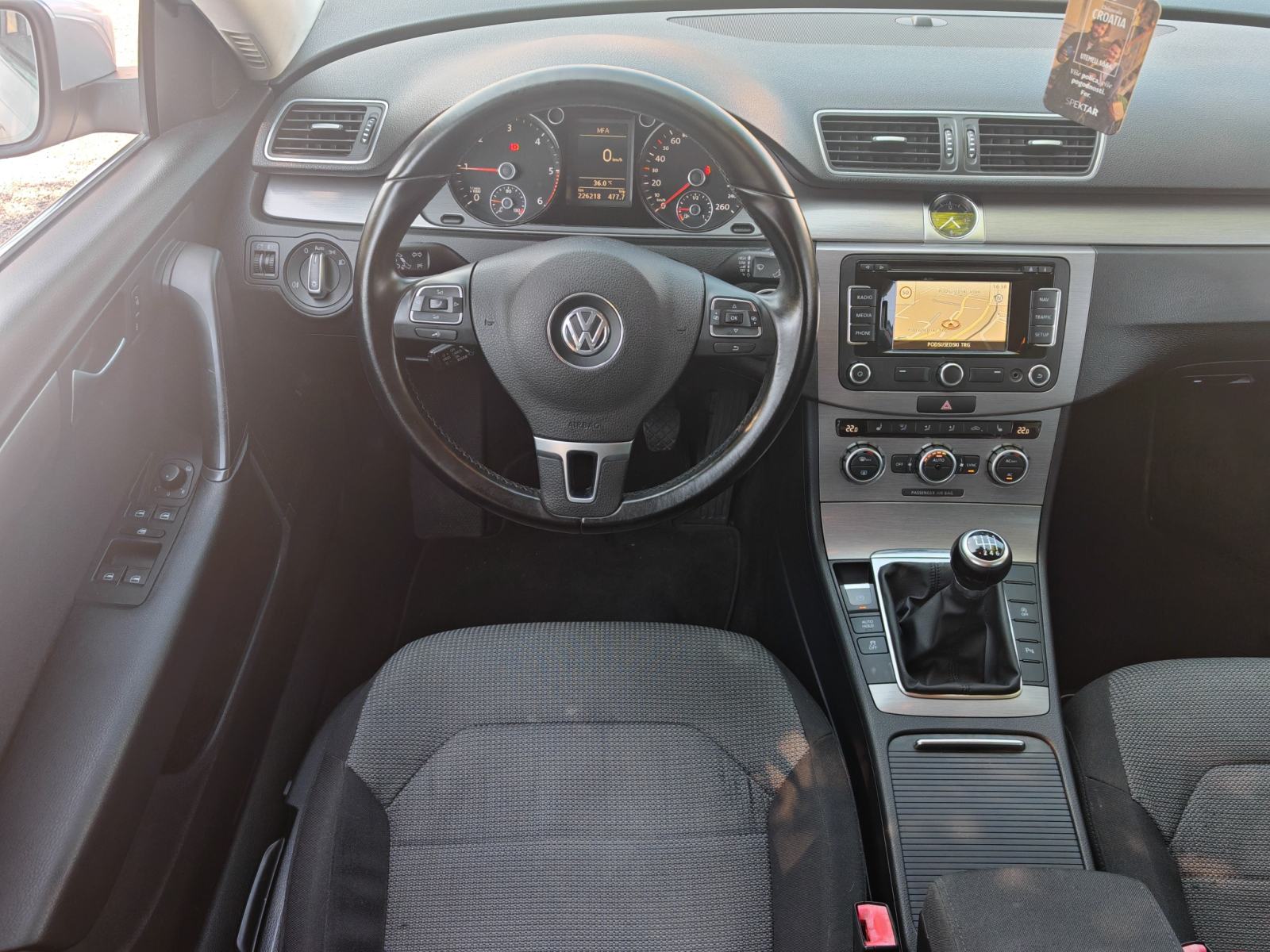 ⭐VW Passat 2,0 TDI BlueMotion◽NAVI◽PDC◽KOMANDE◽TEMPOMAT◽PRIVAT, fotografija 16