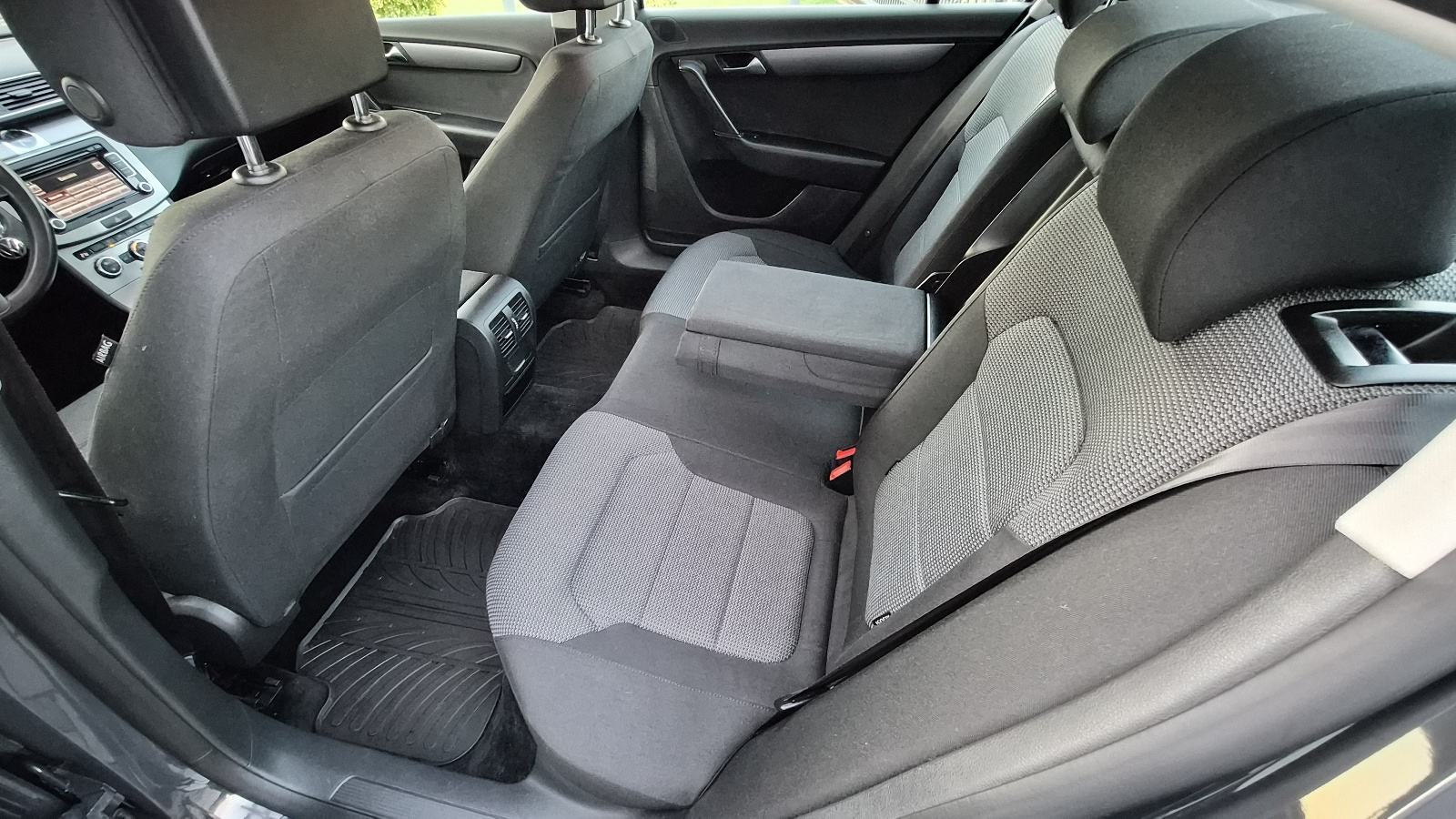 VW Passat 2,0 TDI BMT automatik - 1. VLASNIK - NIJE UVOZ - SERVISNA -, fotografija 20