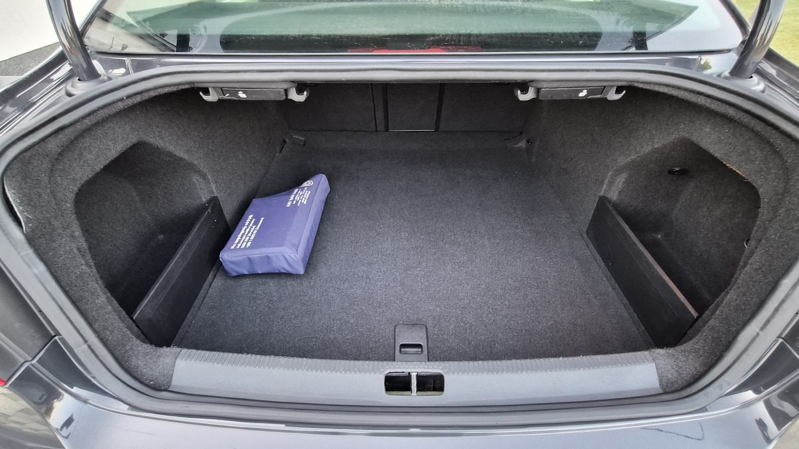 VW Passat 2,0 TDI BMT automatik - 1. VLASNIK - NIJE UVOZ - SERVISNA -, fotografija 19