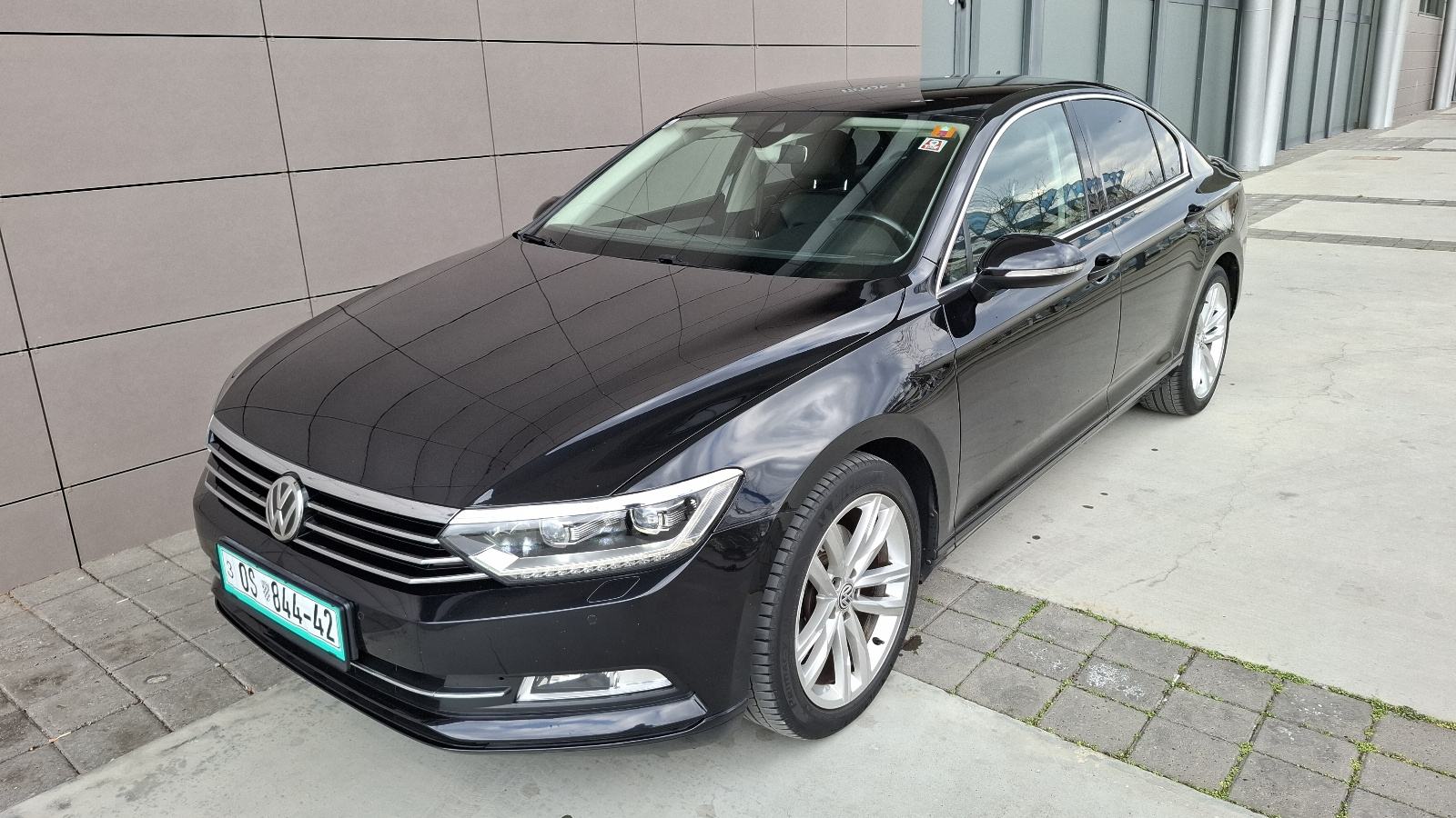 VW Passat 2,0 TDI BMT DSG /AUTOMATIK/HIGHLINE/KOŽA/XENON/, fotografija 2