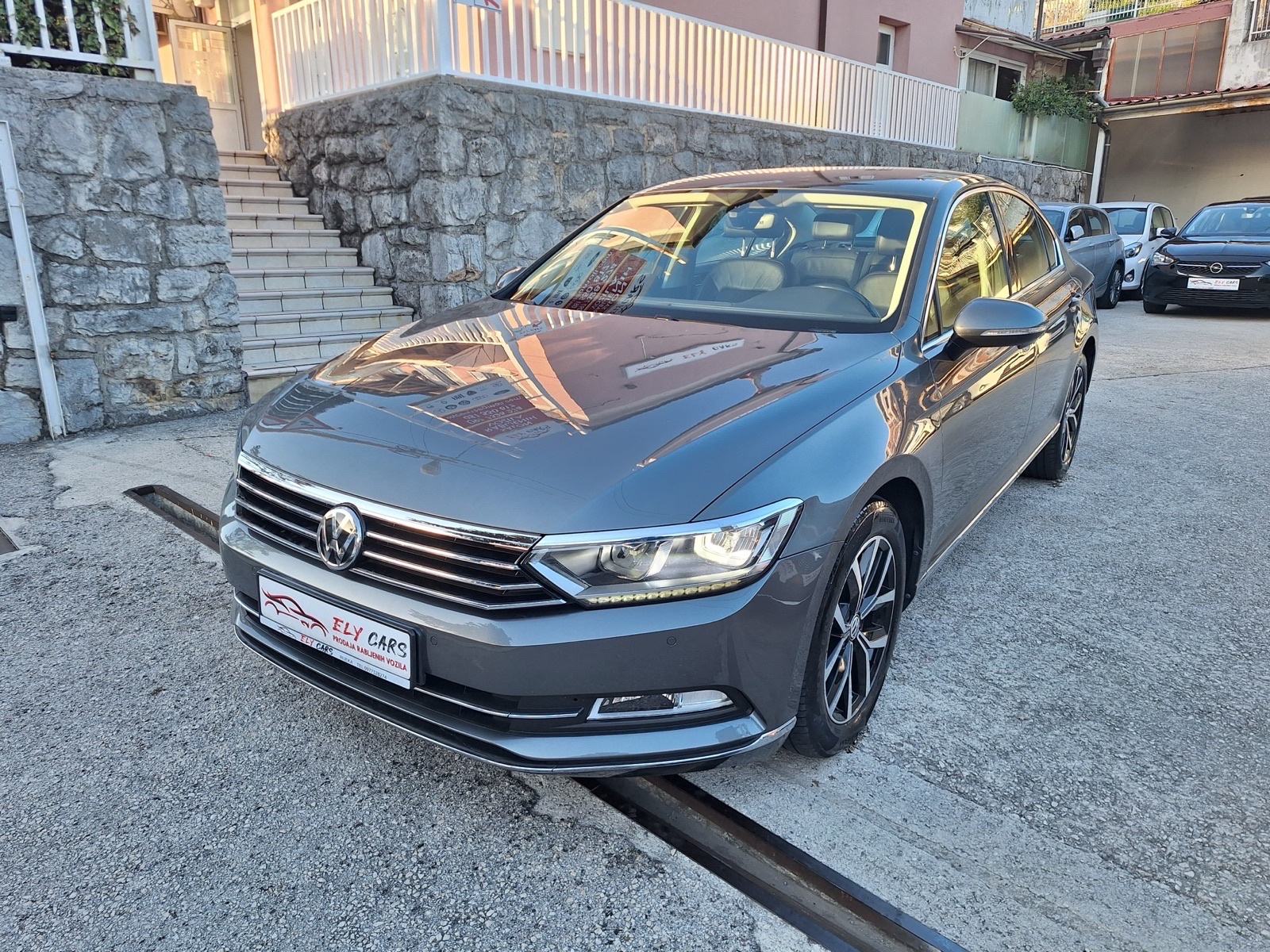 VW Passat 2,0 TDI DSG automatik/VIRTUAL/NAVI.LED/P.KAMERA (u pdv), fotografija 2