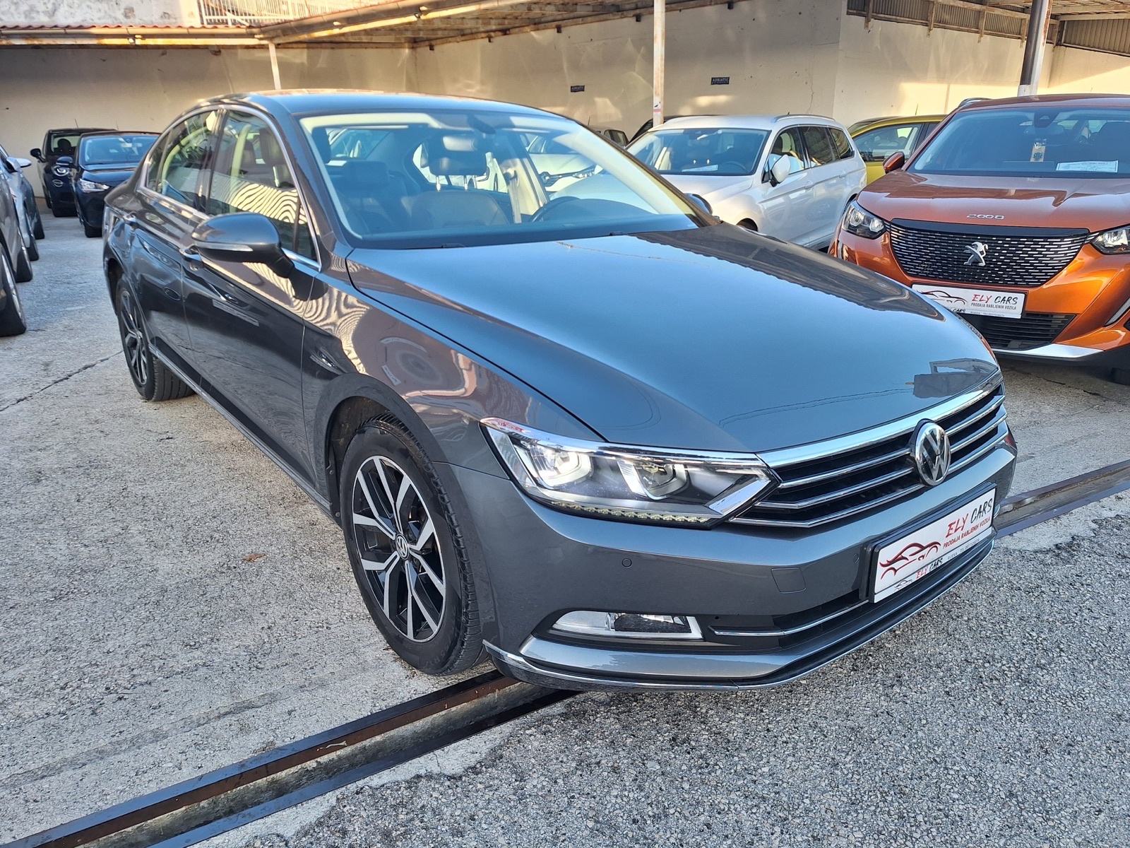 VW Passat 2,0 TDI DSG automatik/VIRTUAL/NAVI.LED/P.KAMERA (u pdv), fotografija 3