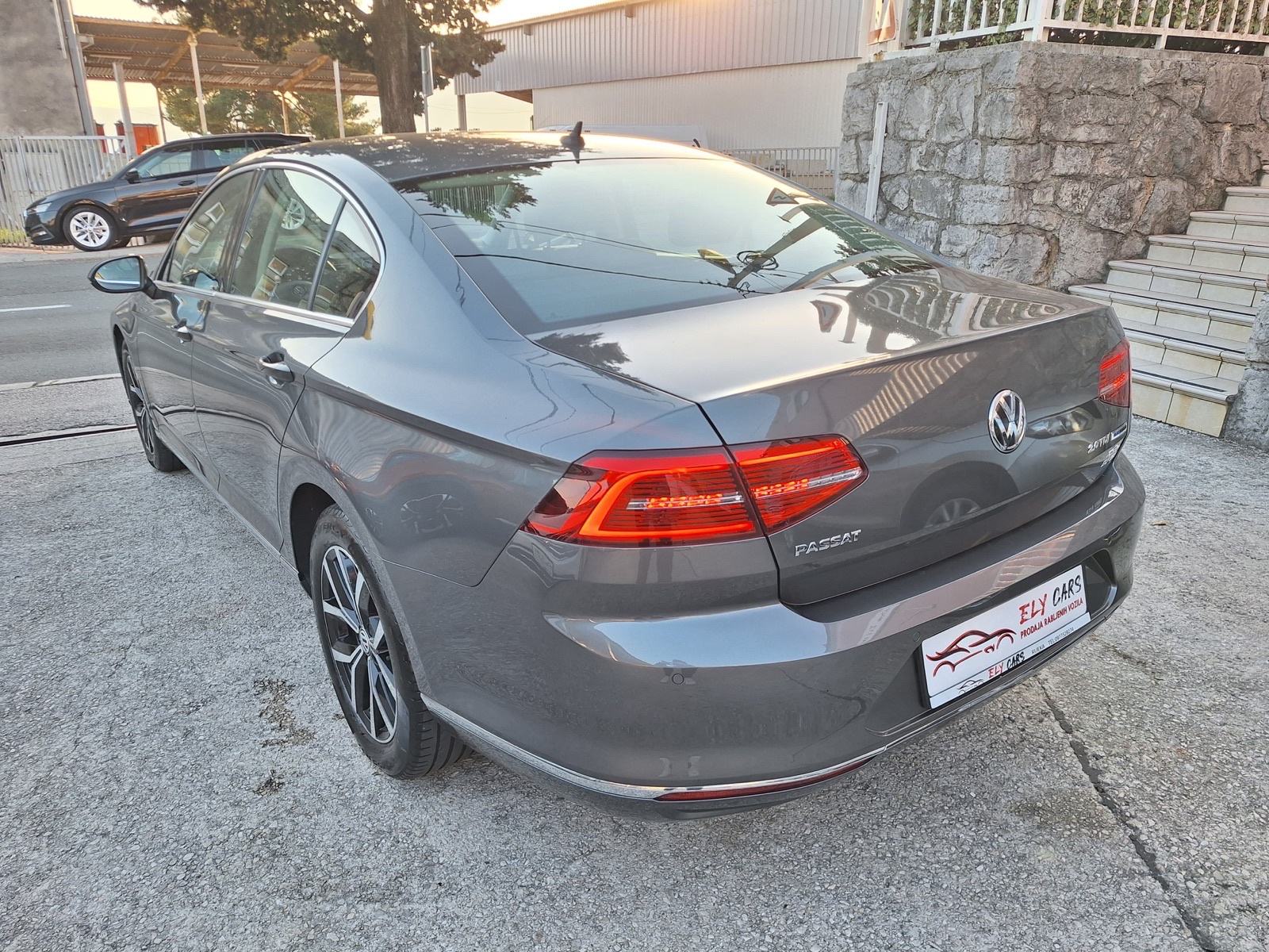 VW Passat 2,0 TDI DSG automatik/VIRTUAL/NAVI.LED/P.KAMERA (u pdv), fotografija 4