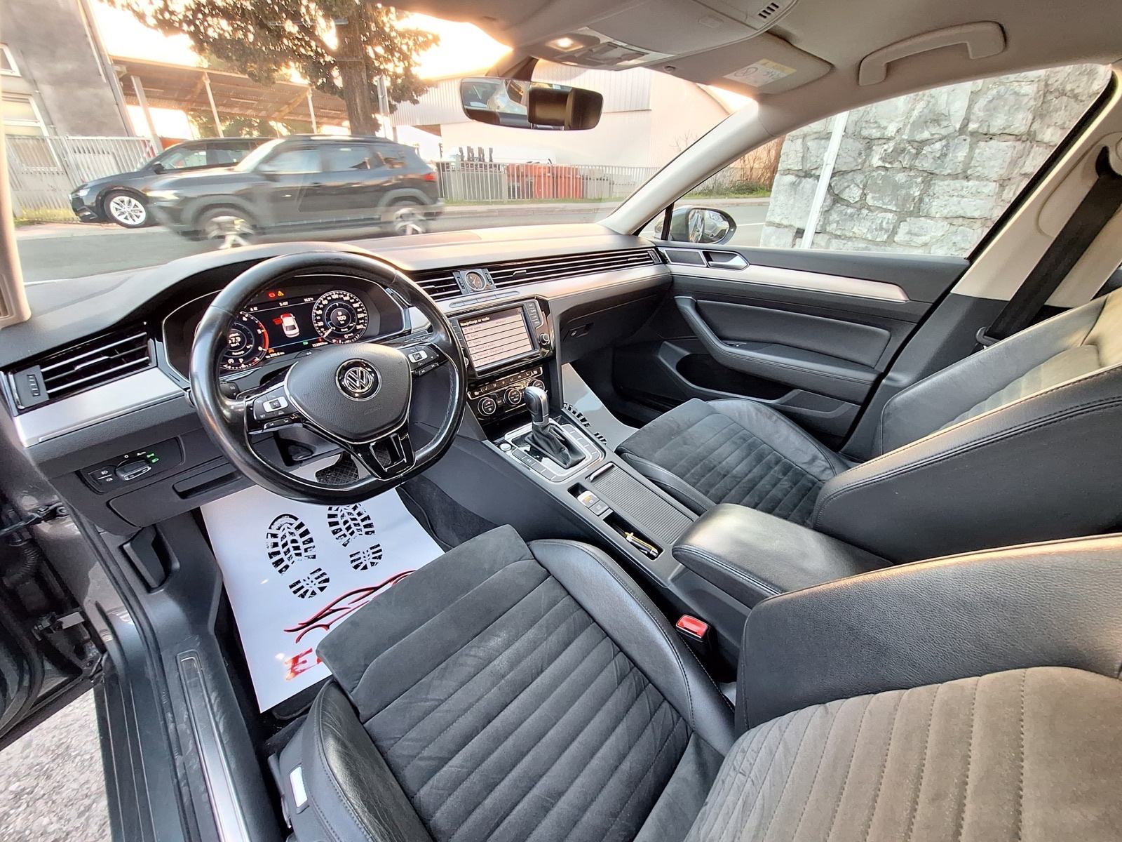 VW Passat 2,0 TDI DSG automatik/VIRTUAL/NAVI.LED/P.KAMERA (u pdv), fotografija 12