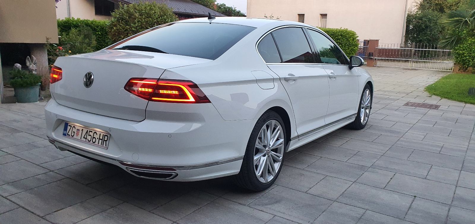 VW Passat 2,0 TDI BMT DSG automatik, fotografija 4