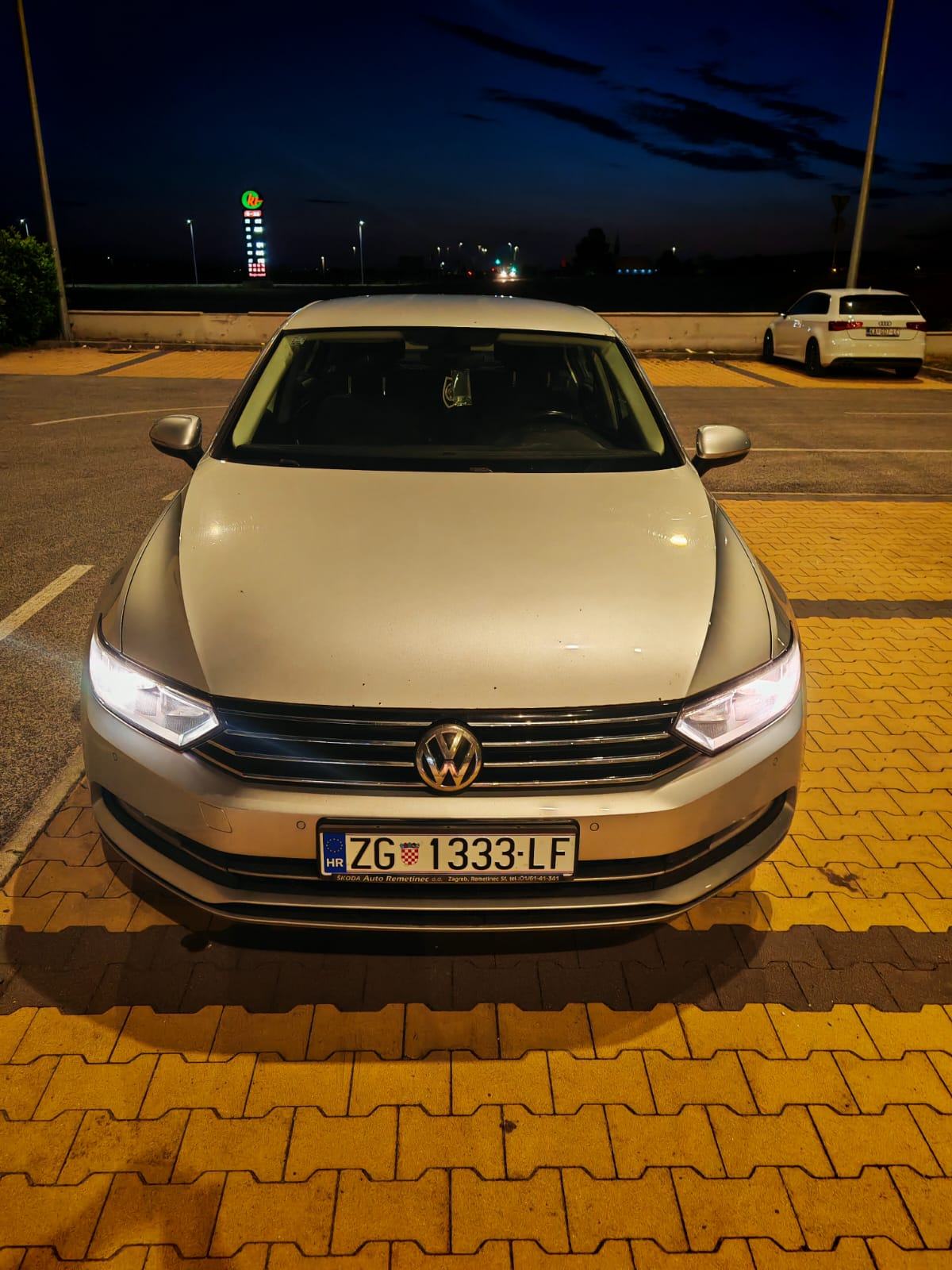 VW Passat 2,0 TDI BMT DSG automatik, fotografija 10