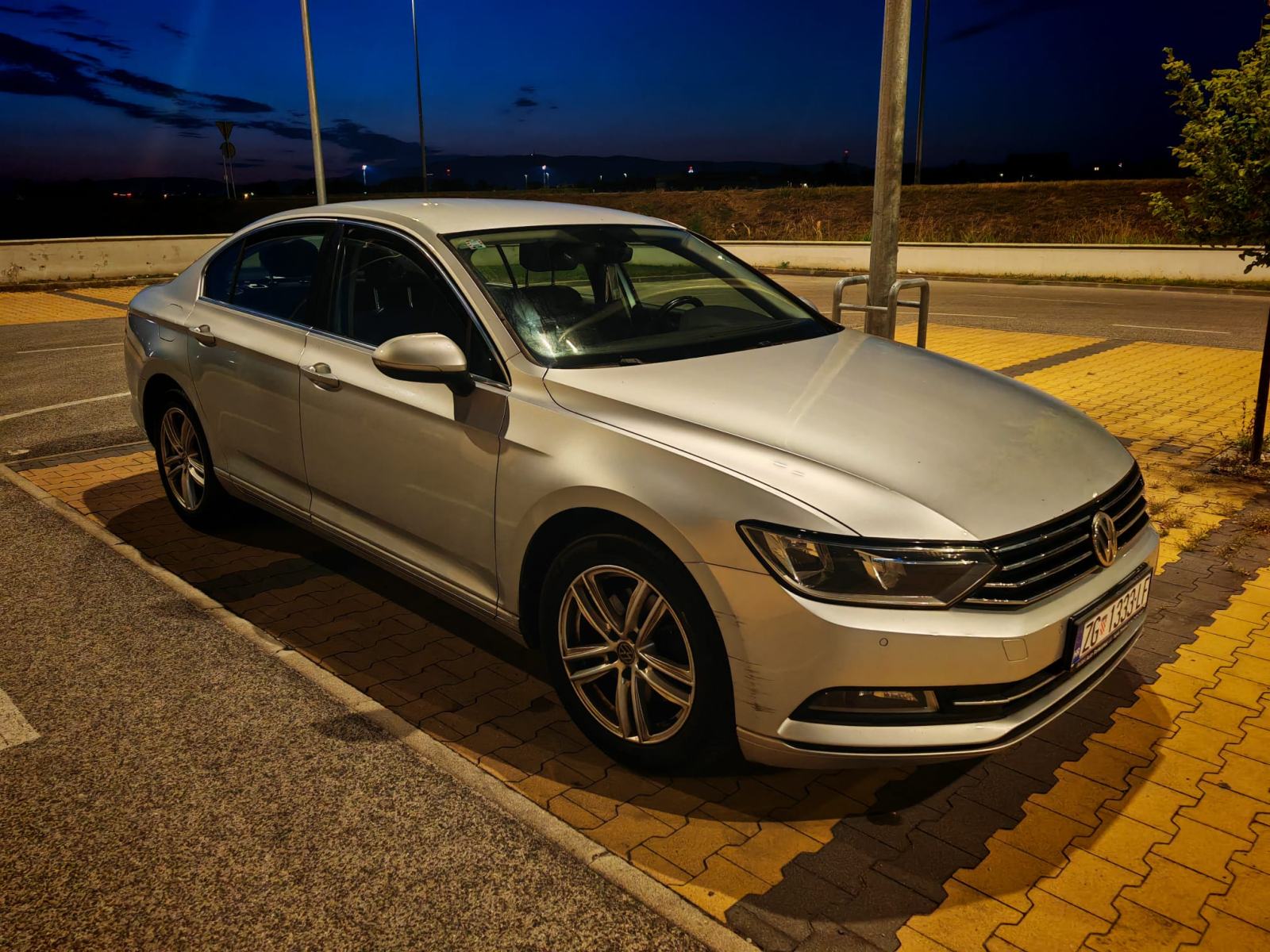 VW Passat 2,0 TDI BMT DSG automatik, fotografija 17