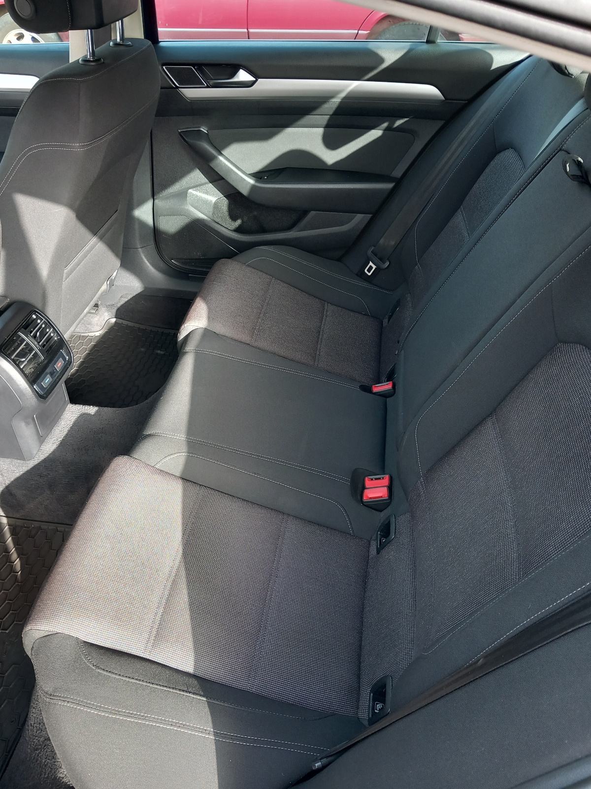 VW Passat 2,0 TDI BMT DSG automatik, fotografija 7