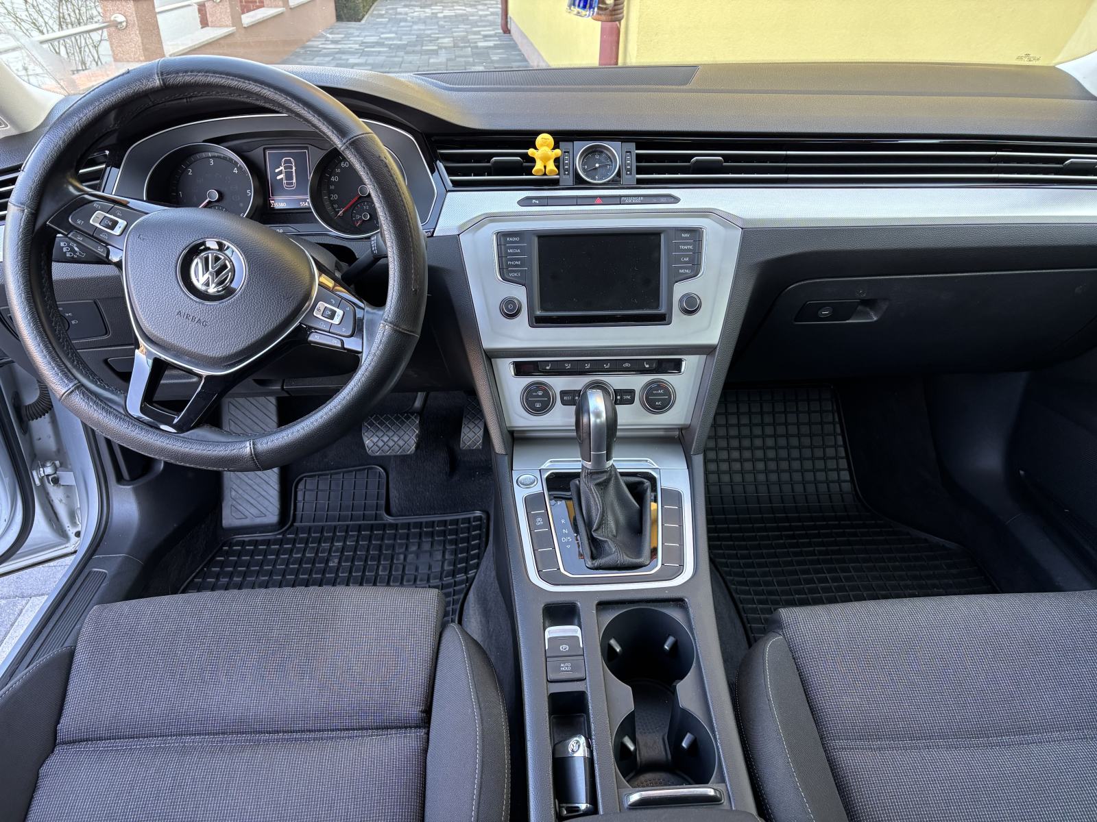 VW Passat 2,0 TDI BMT DSG, CONNECT, HR AUTO, fotografija 10